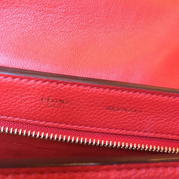 Celine Red Calfskin Suede Medium Trapeze - Picture 4 of 8